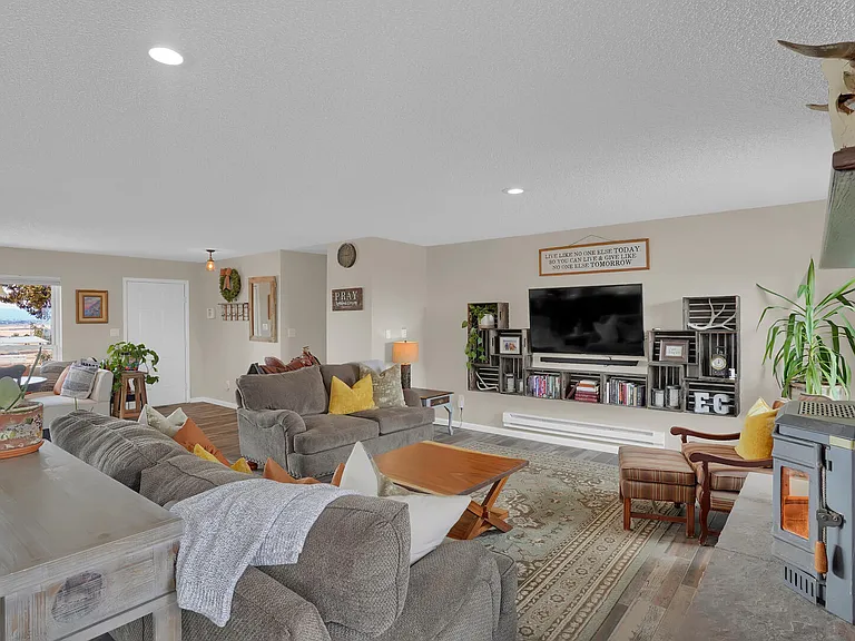 5825 Eggar Ct — Photo 5