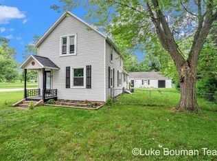 472 E 24th St, Holland, MI 49423