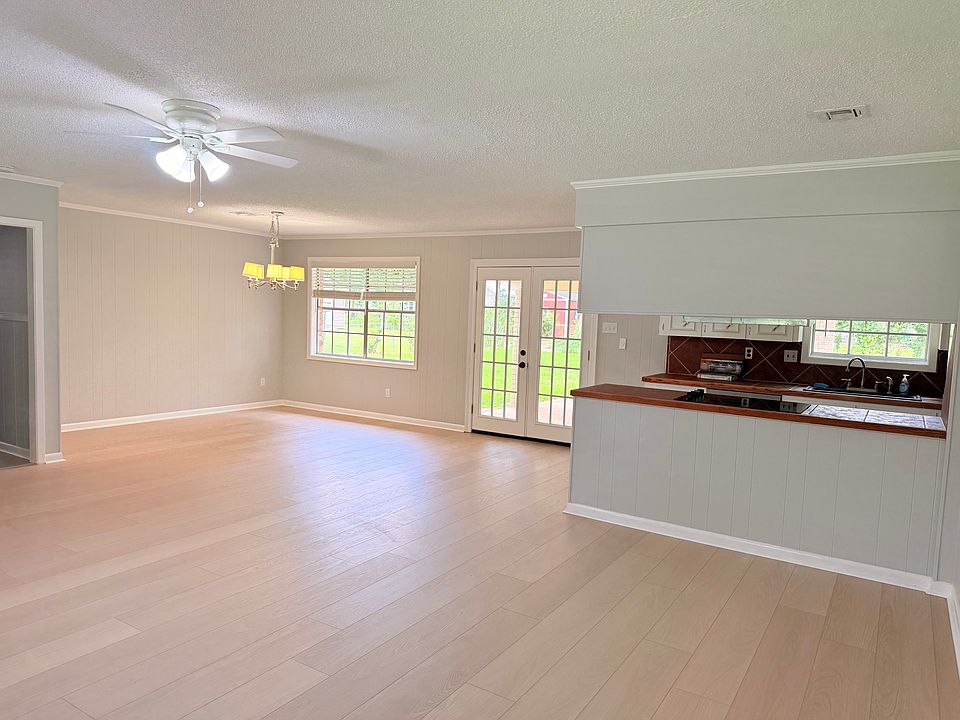 2nd image of 148 Normandy Rd
