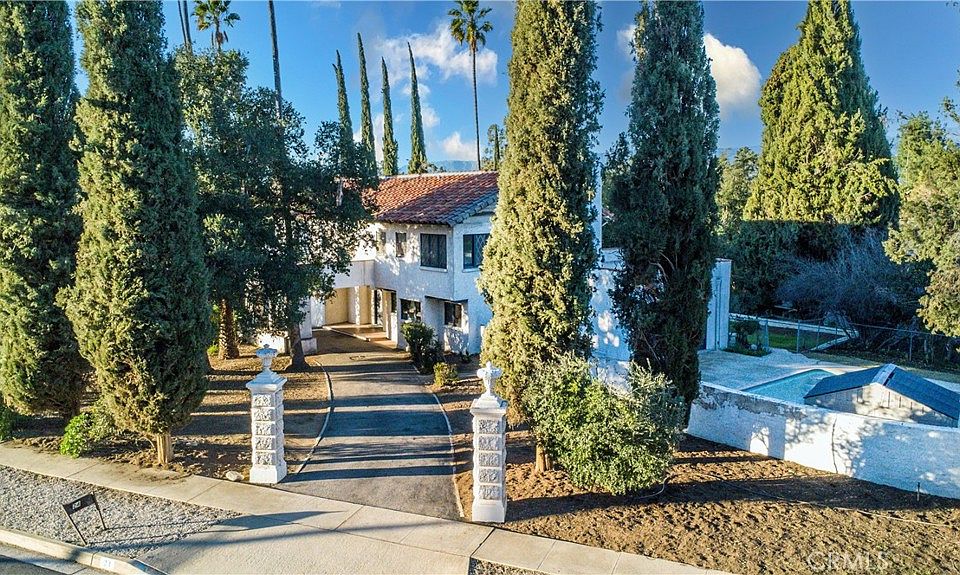 24 W Hilton Ave, Redlands, CA 92373 Zillow