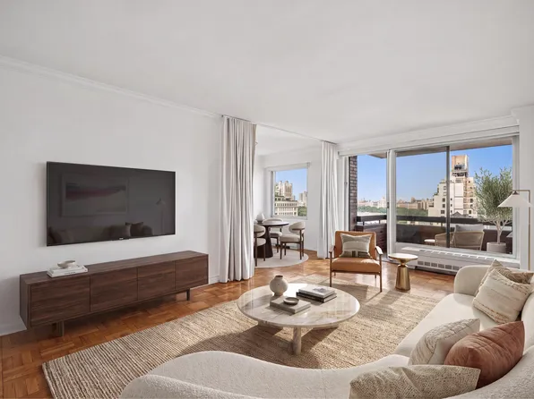 45 East 89th Street image 1 of 12