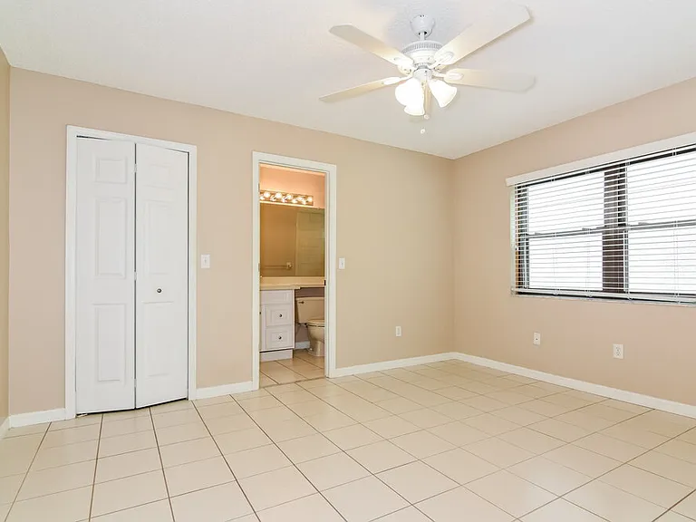 2526 Wrencrest Cir — Photo 11
