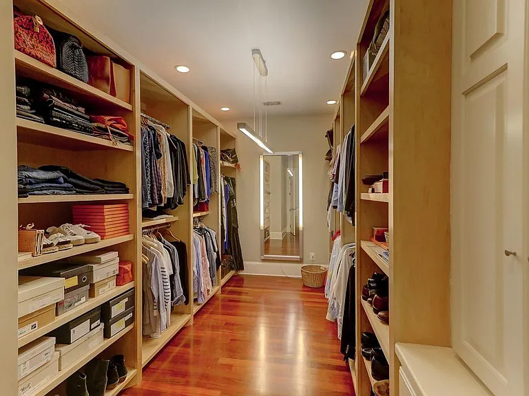 1312 Thompson Ave — Photo 23