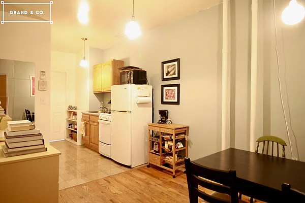 Rented by Grand & Co. | media 8