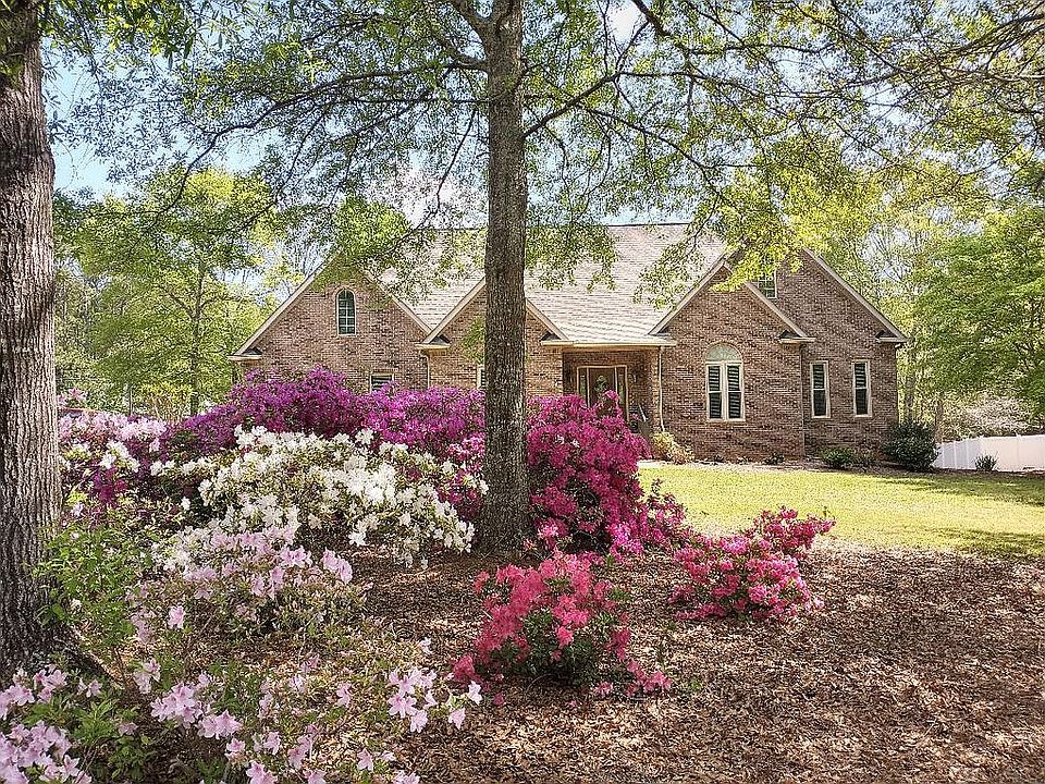 1st image of 381 Hickory Ridge Rd