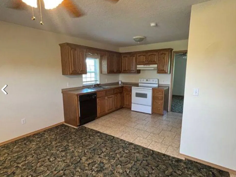 1302-1322 Cleveland Ct