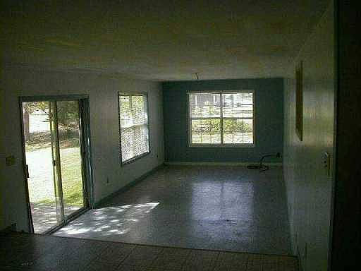 5th image of 248 Hall Rd