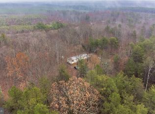 428 Queen Rd, Scottsville, VA 24562