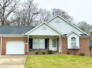 1467 Cove St NW, Uniontown, OH 44685