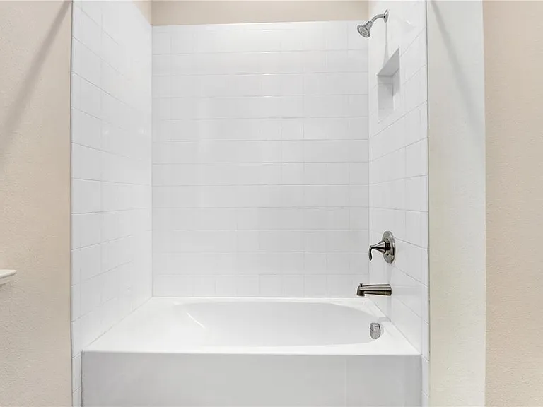 16325 Hyde Manor Dr — Photo 25