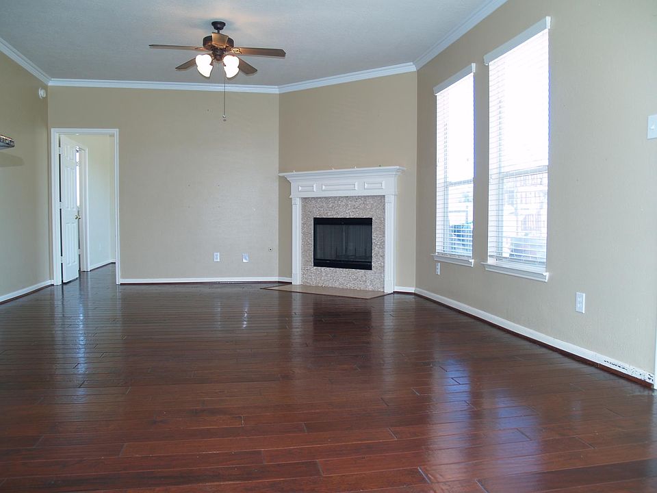 1st image of 16707 Moss Green Ct