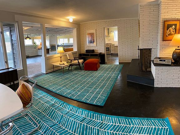 Living Room / Dining Room