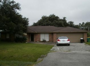 1538 Sterling Dr, Baytown, TX 77523