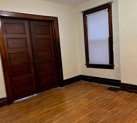 4th image of 135 W 1st Ave #1