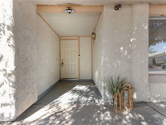 2nd image of 5720 Ridgeline Ave