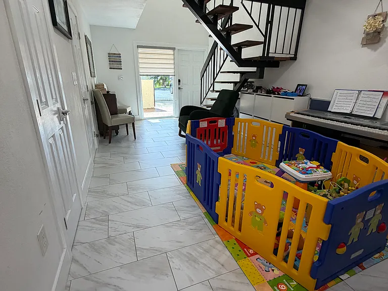 10804 SW 72nd St #111 — Photo 5