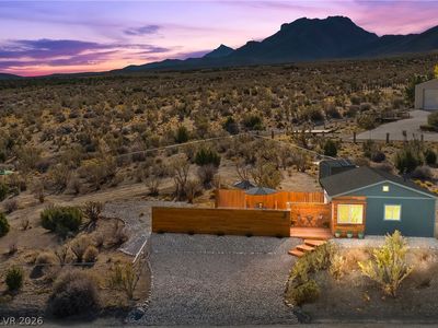 4 Camp Bonanza Rd, Las Vegas, NV, 89124