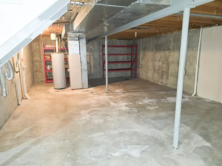 325 Westbrook Dr — Photo 22