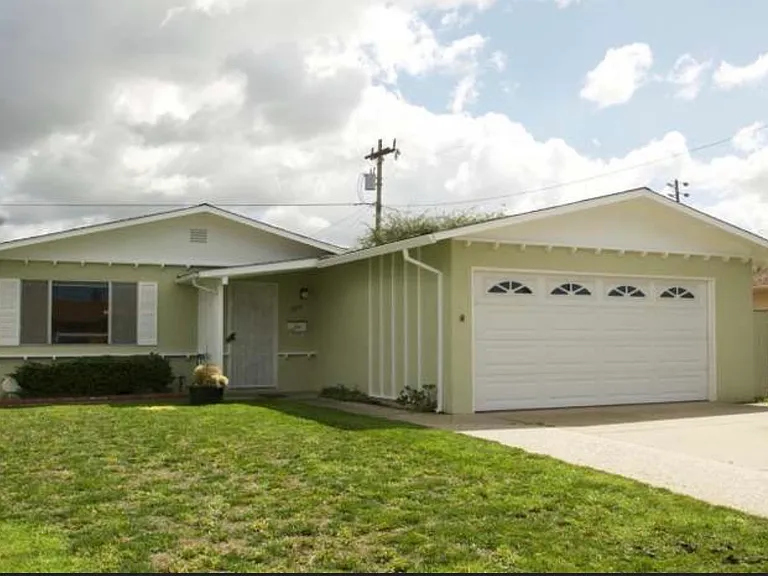 1534 Ventura Way — Photo 1