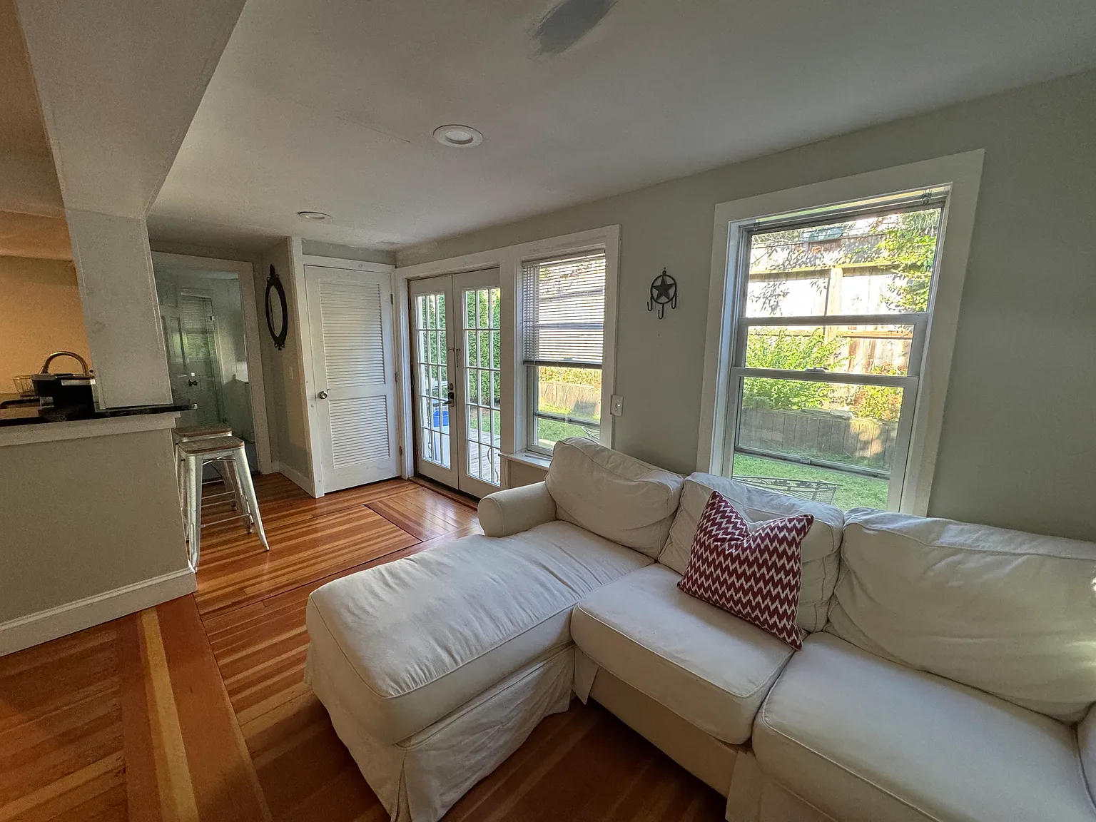 344 Spring St — Photo 2