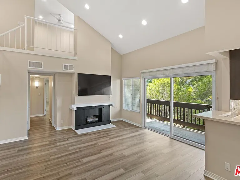 12309 Summertime Ln — Photo 1