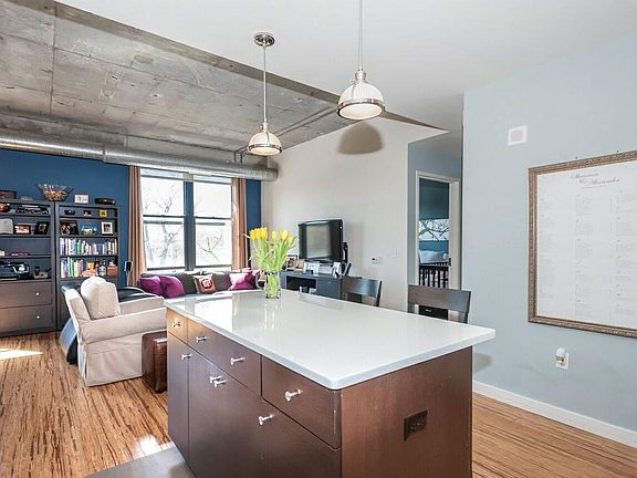 2nd image of 232 Pavonia Ave APT 322