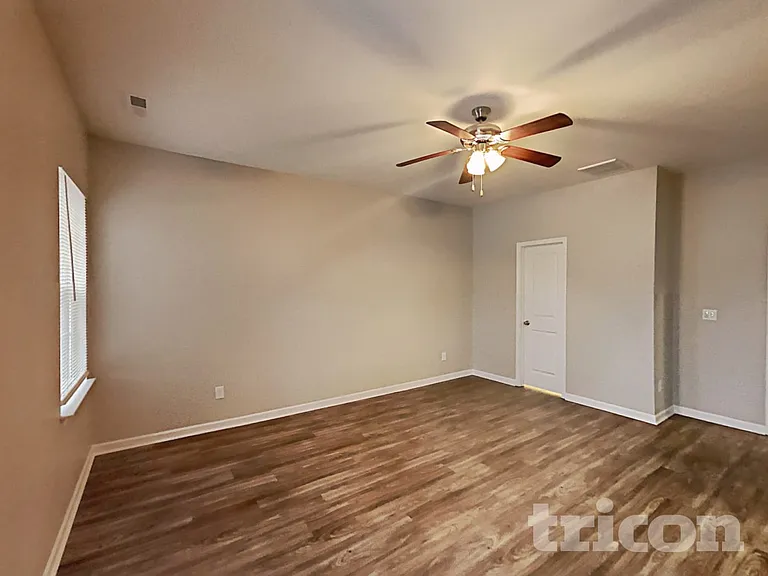 909 Wild Lilac Ct — Photo 8
