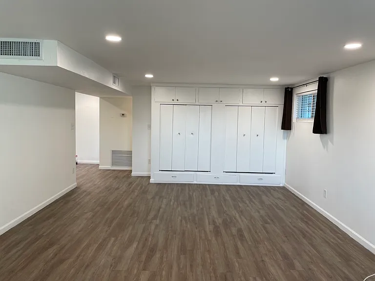 618 E Clarendon Ave #B — Photo 6