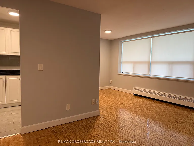 363 Lakeshore Rd E #504 — Photo 7