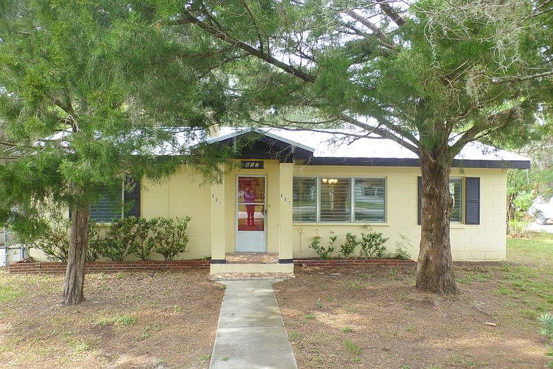 1st image of 807 S Lone Oak Dr