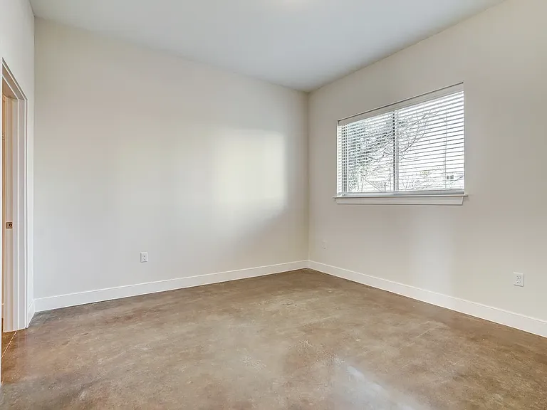 1200 McDonough St — Photo 4
