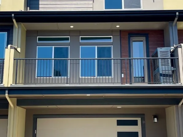 13220 NE 127th Court #D, Kirkland, WA 98034