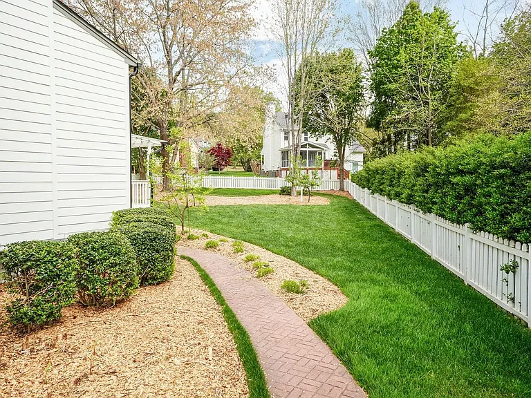 2405 Coxindale Dr — Photo 11