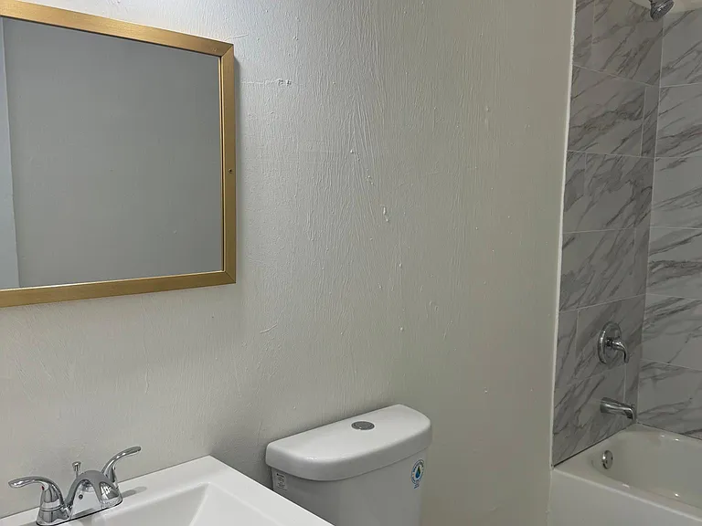2288 E 89th St #2 — Photo 10