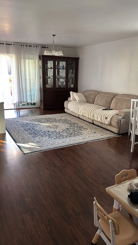 3 bed, 1495 sqft, $3,000 — Photo 4