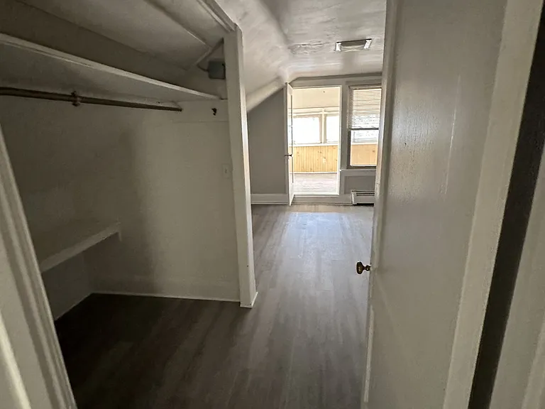 14724 Clifton Blvd #3 — Photo 8