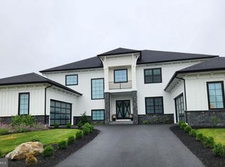 415 Hempfield Hl, Columbia, PA 17512