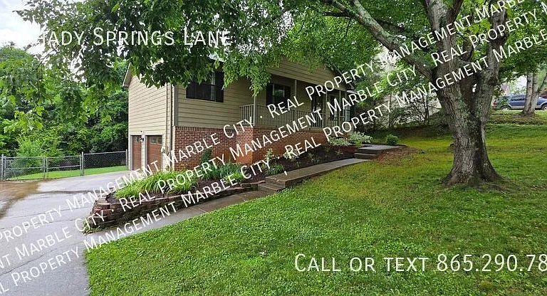 721 Shady Springs Ln — Photo 3