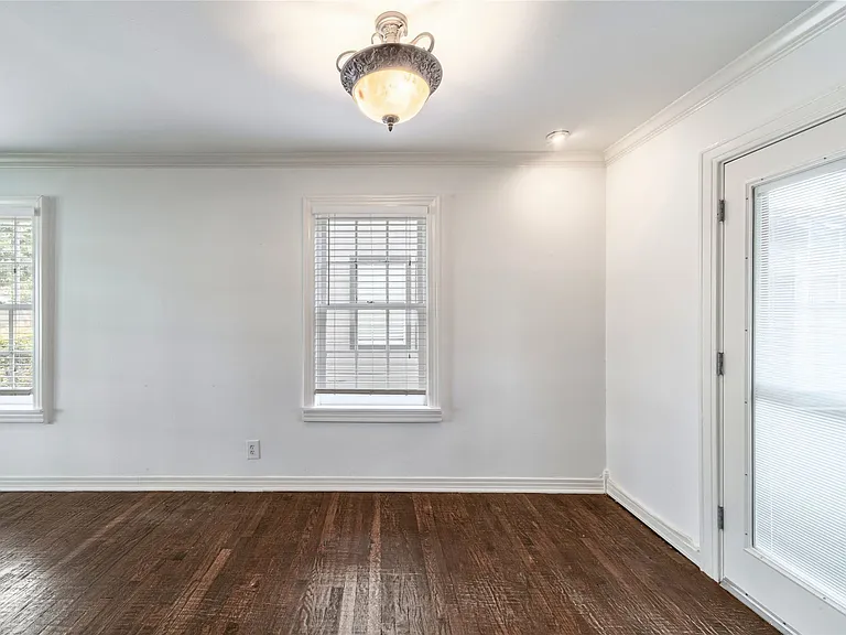 7302 Kenwell St — Photo 19