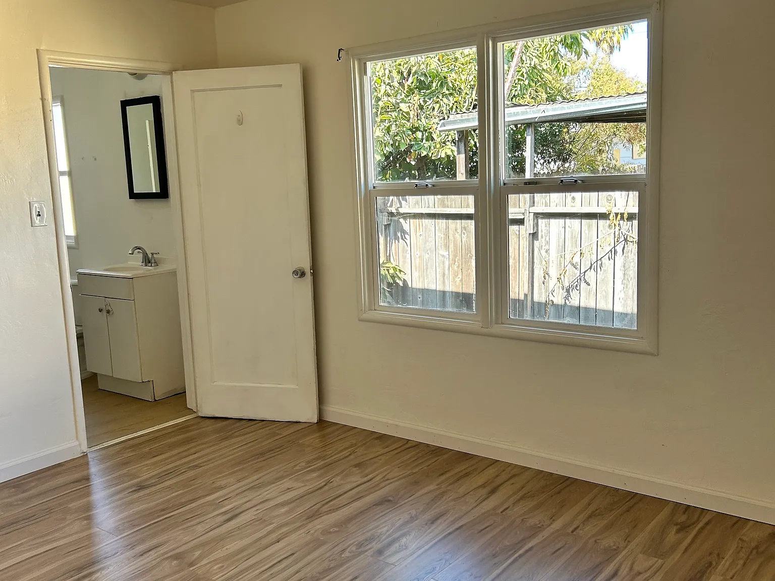 1 bed, 650 sqft, $2,000 — Photo 4