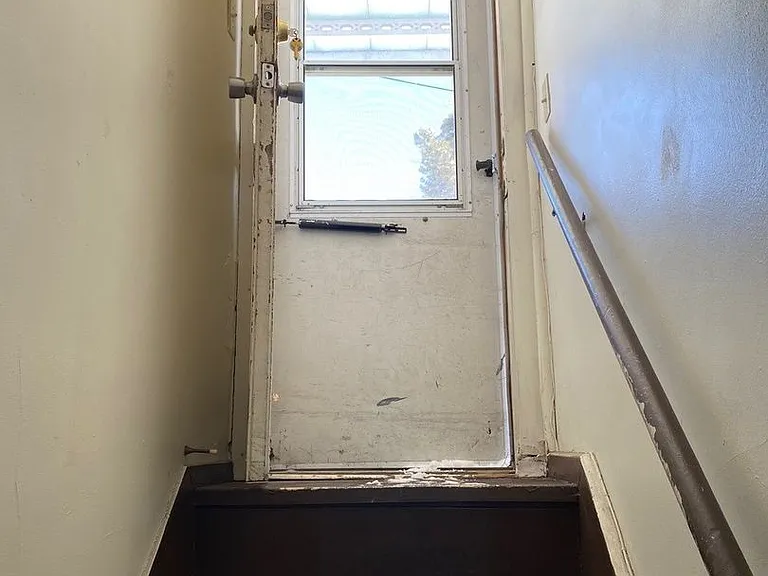 Park Apartments — Photo 25