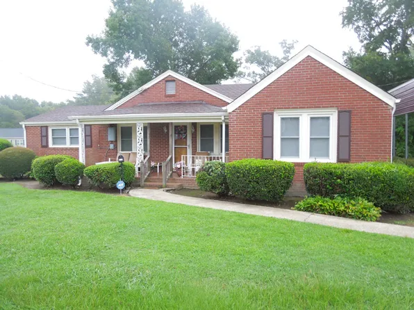1108 Dr Martin Luther King Jr Dr N, Ahoskie, NC 27910