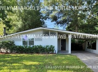 7534 Strato Rd, Jacksonville, FL 32210