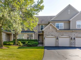 703 Stone Canyon Cir, Inverness, IL 60010