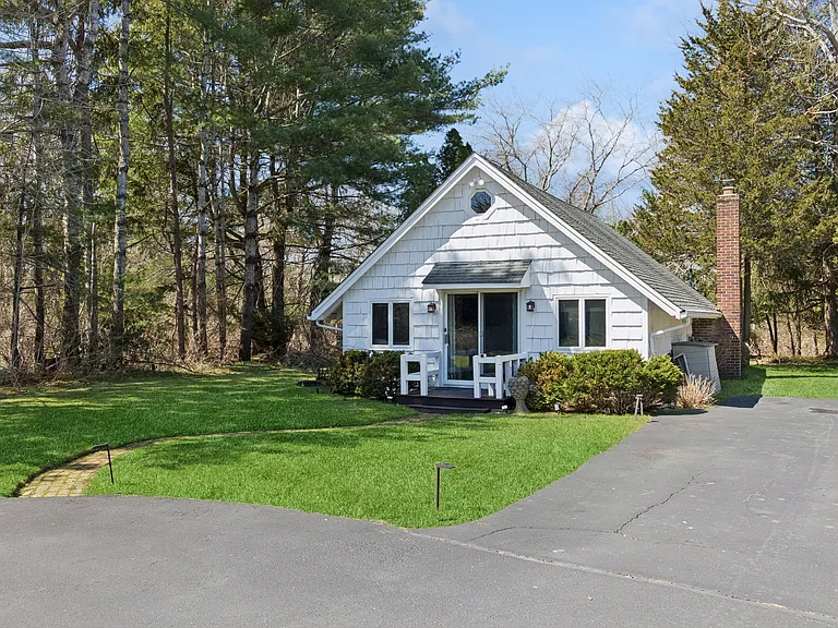 1728 Montauk Hwy — Photo 26
