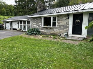 235 Gidley Rd, Pleasant Valley, NY 12569