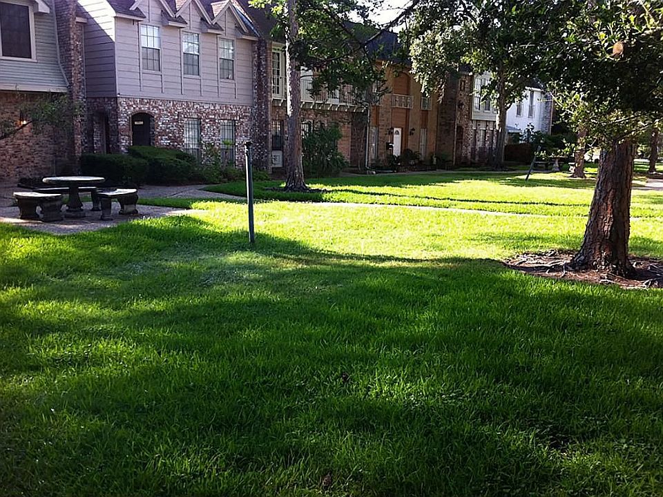 1st image of 10776 Briar Forest Dr