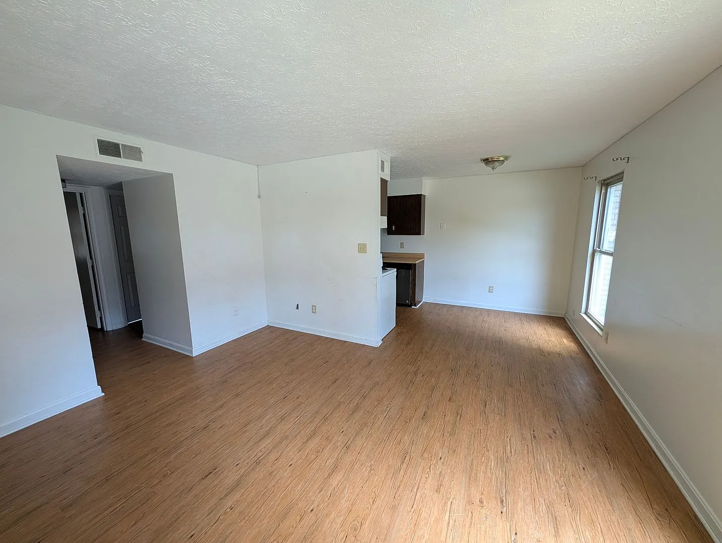 8600 Standing Oak Dr. — Photo 4
