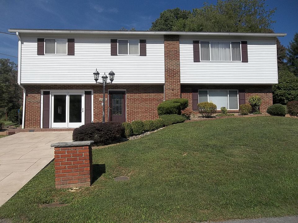 Beautiful well kept home