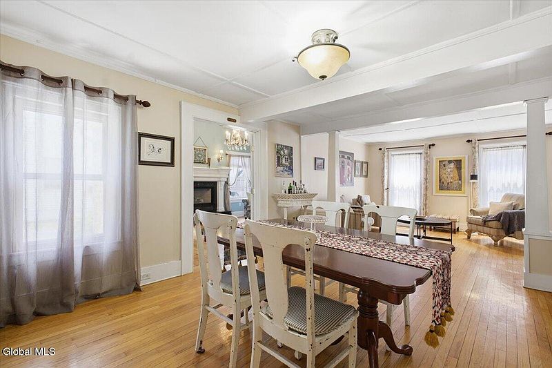 5th image of 27 Marvin Street